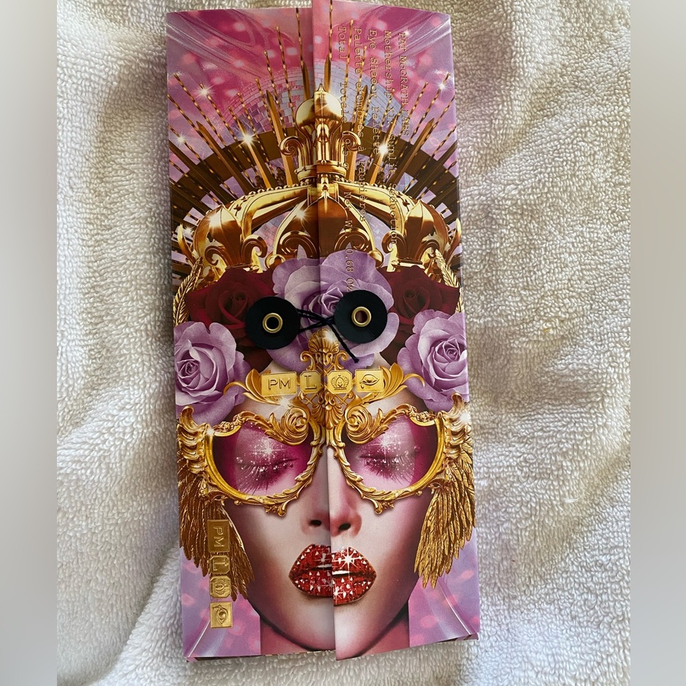 Pat McGrath mothership XI sunlit seduction eyeshadow palette